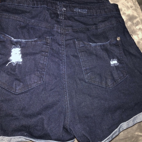 Mid Rise Overall Shorts - Picture 4 of 6